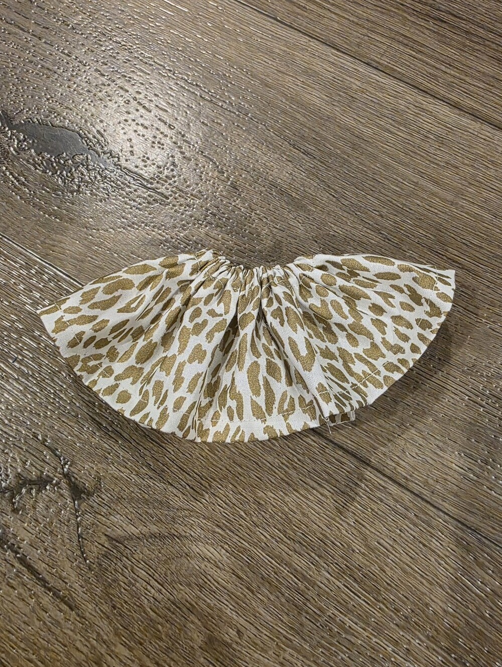 Small Desk Goose Gold Leopard White Dress